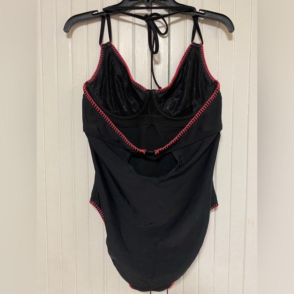 Figleaves Embroiled full-piece swimsuit - Picture 7 of 8
